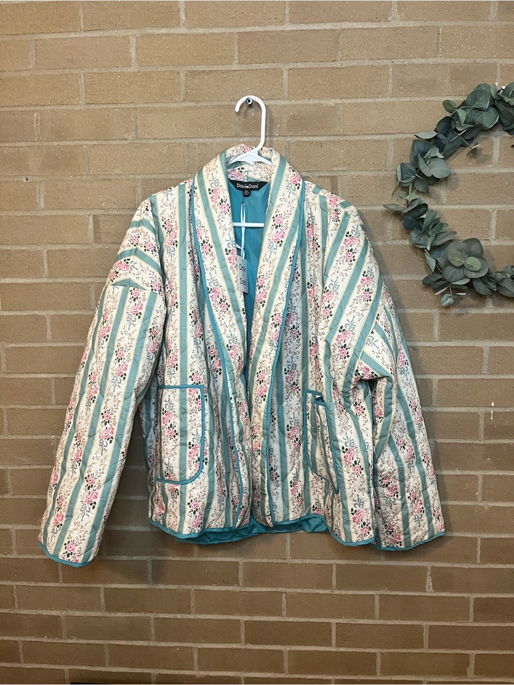 DAVI & DANI Cream Quilted Floral Stripe Jacket with Teal Trim